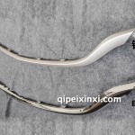 310W中网下饰条（中）